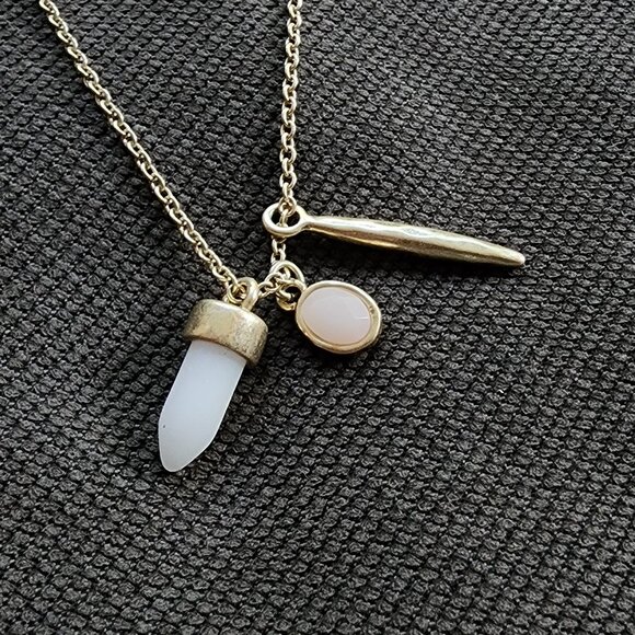 Universal Thread Semi-Precious Rose Quartz Rejuvination Harmony Cluster Necklace - Picture 10 of 15